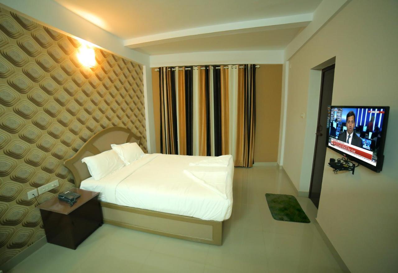 Hotel Falcon Thiruvananthapuram Exterior foto