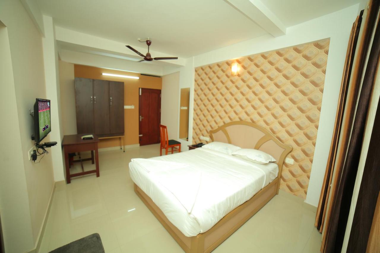 Hotel Falcon Thiruvananthapuram Exterior foto