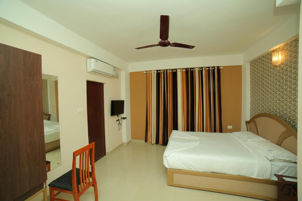 Hotel Falcon Thiruvananthapuram Exterior foto